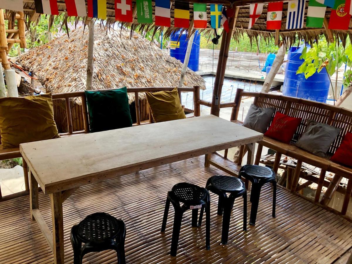 Hostel Lionfish Backpackers Malapascua (Adults Only) Zewnętrze zdjęcie